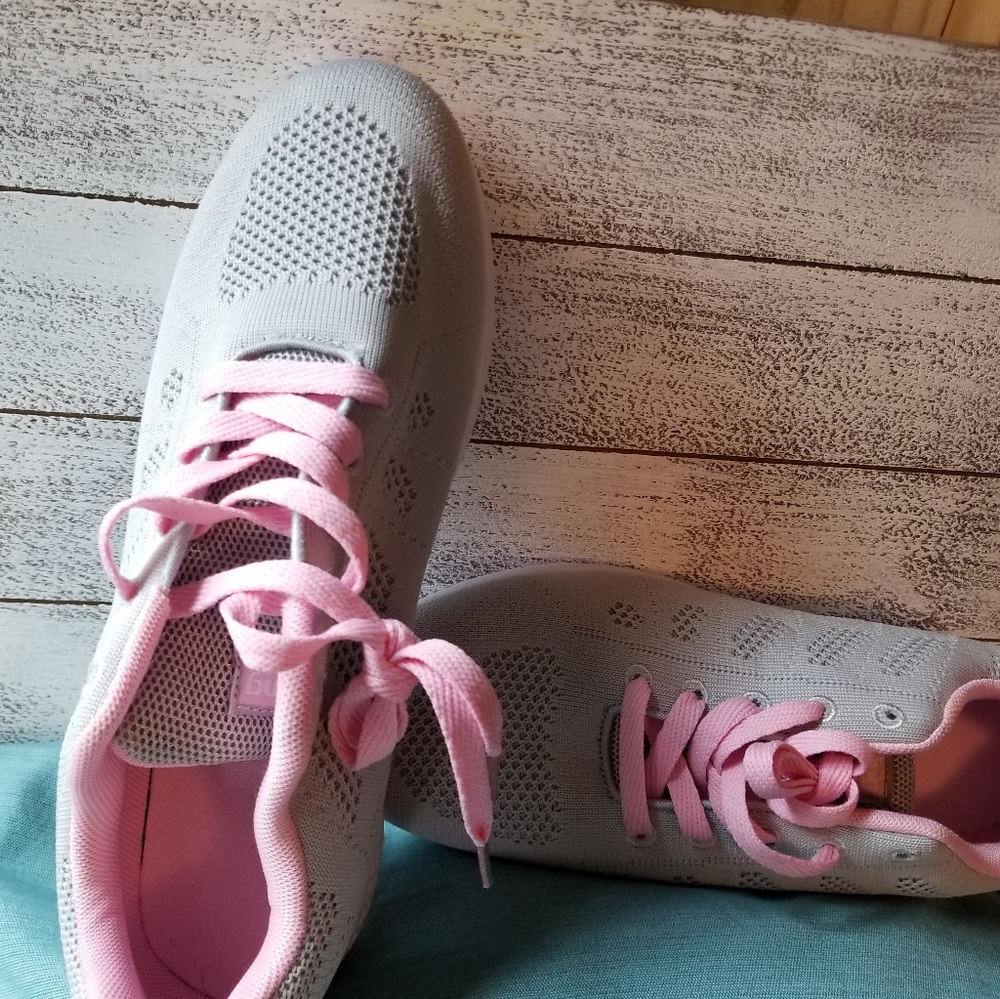 Tennis Shoes